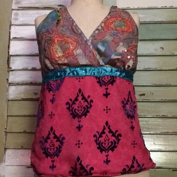 embellished colored top - - Picture 2 of 8